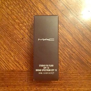 Mac Studio Fix Fluid NC25